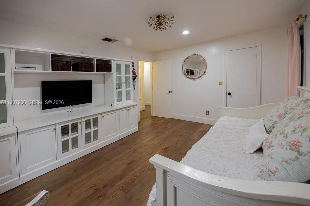 Real estate property located at 11301 95th St, Miami-dade, N.a, Miami, FL