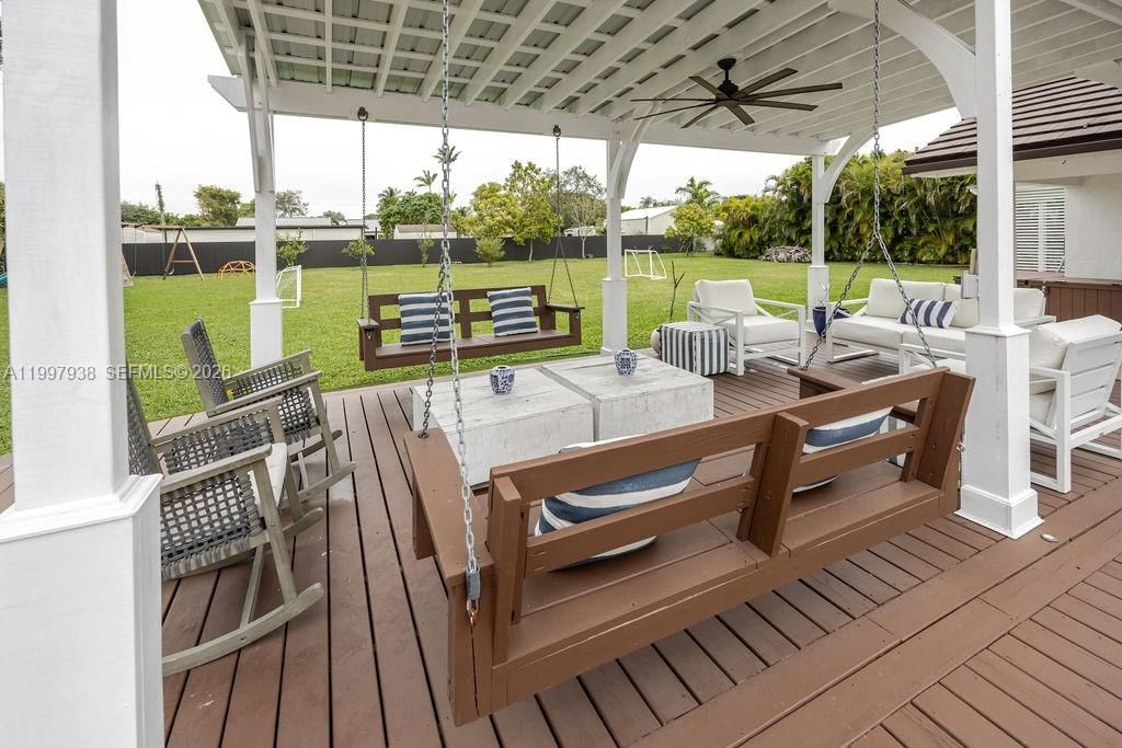 Real estate property located at 11301 95th St, Miami-dade, N.a, Miami, FL