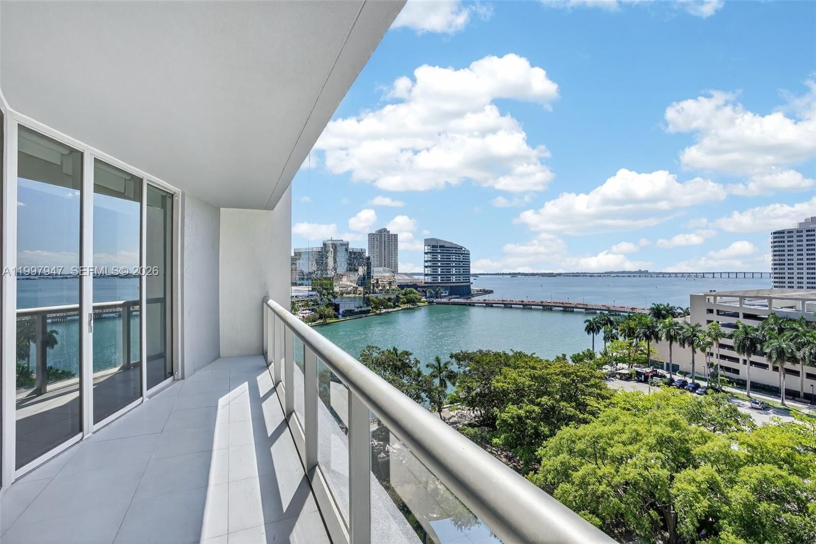 Real estate property located at 495 Brickell Ave #1007, Miami-dade, Icon Brickell No Two, Miami, FL