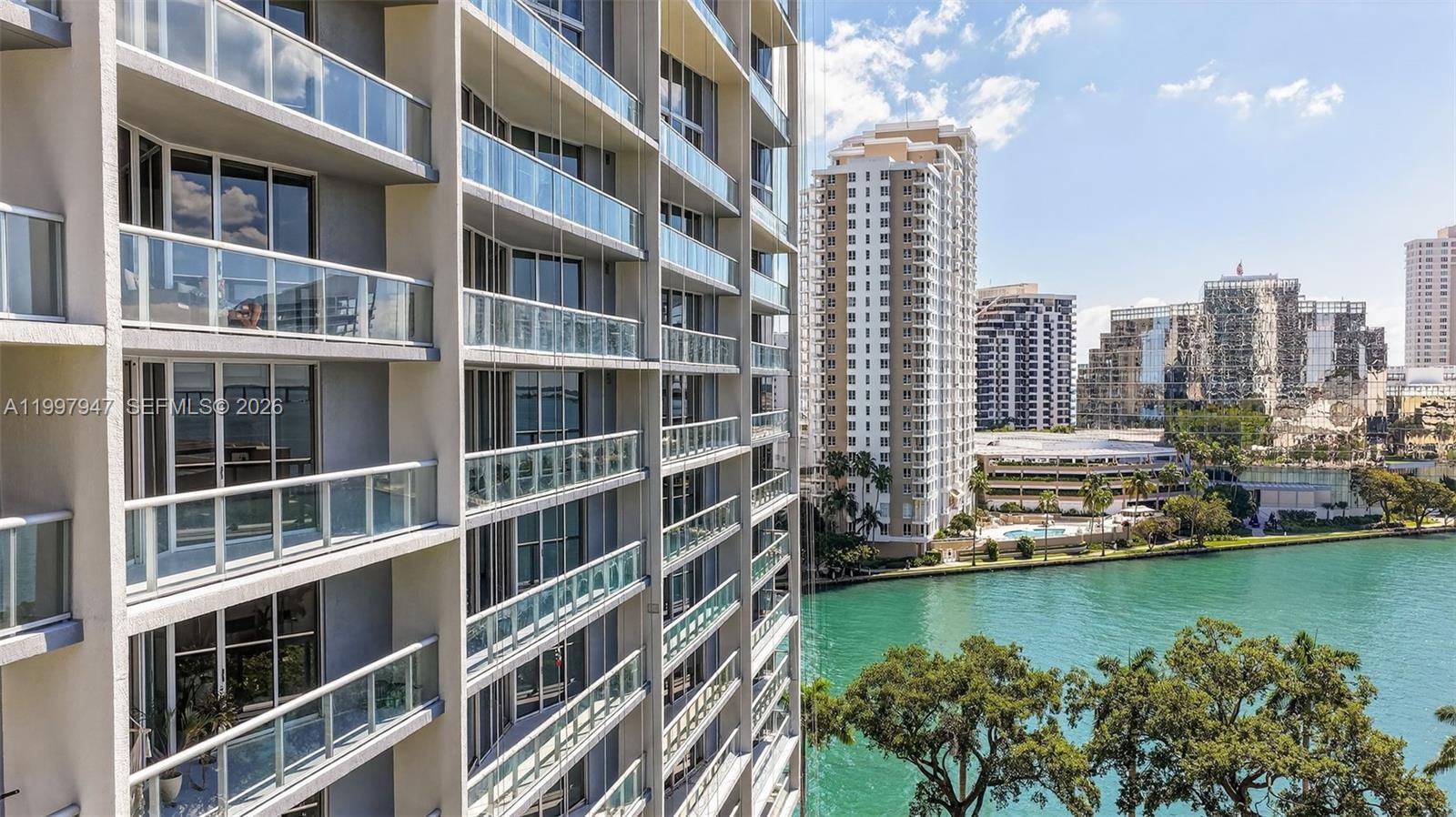 Real estate property located at 495 Brickell Ave #1007, Miami-dade, Icon Brickell No Two, Miami, FL