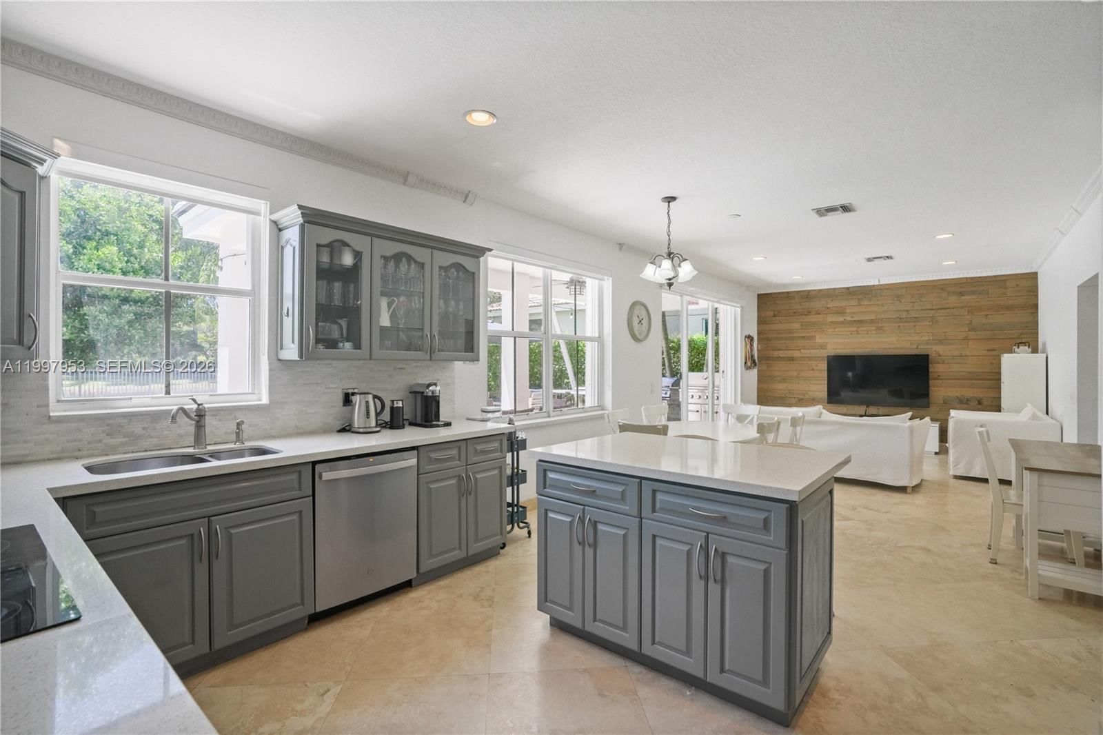 Real estate property located at 1317 Chenille Cir, Broward, Sector 2-parcels 9 & 10, Weston, FL