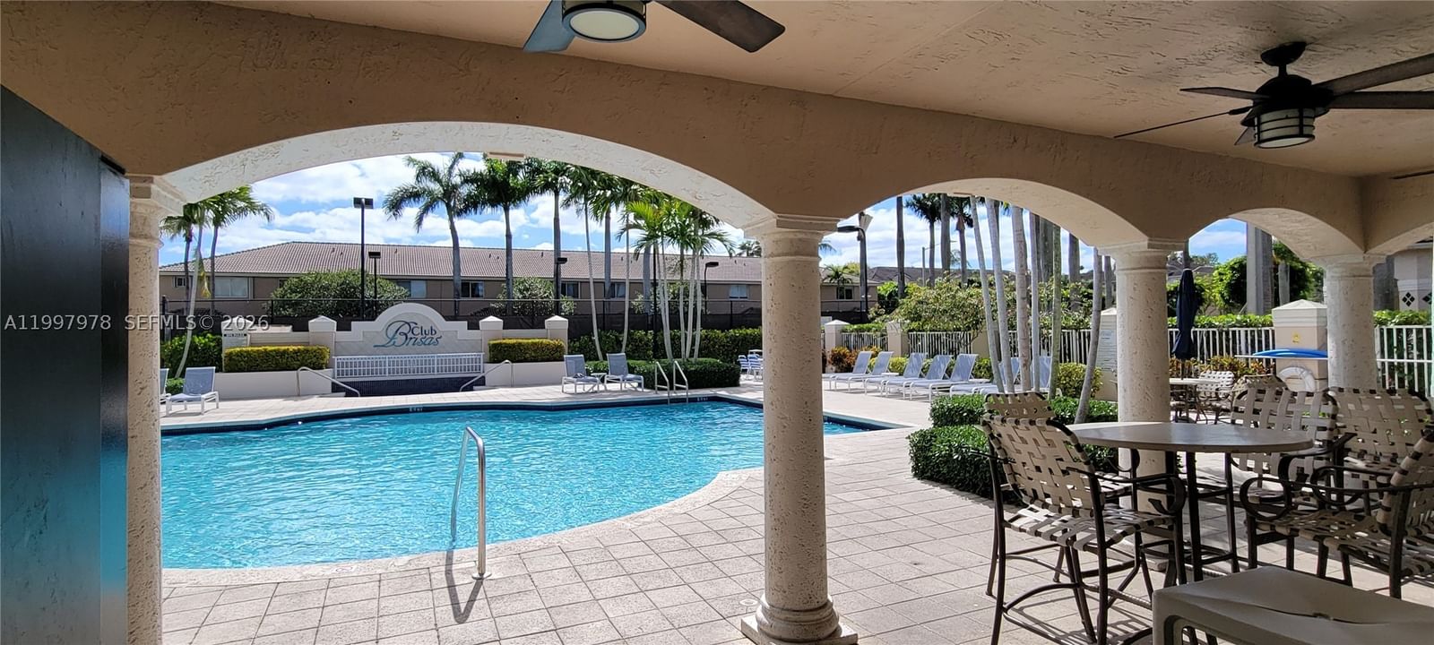 Real estate property located at 5640 115th Ct #211, Miami-dade, Las Brisas At Doral Condo, Doral, FL