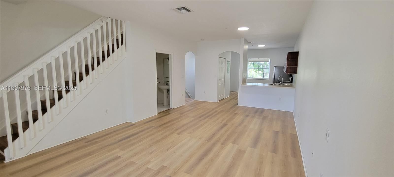 Real estate property located at 5640 115th Ct #211, Miami-dade, Las Brisas At Doral Condo, Doral, FL