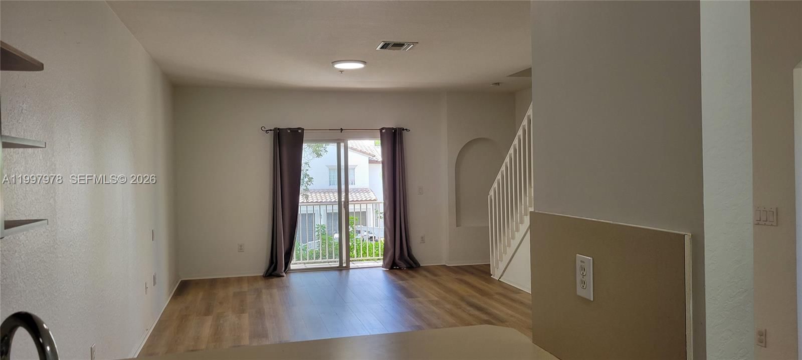 Real estate property located at 5640 115th Ct #211, Miami-dade, Las Brisas At Doral Condo, Doral, FL