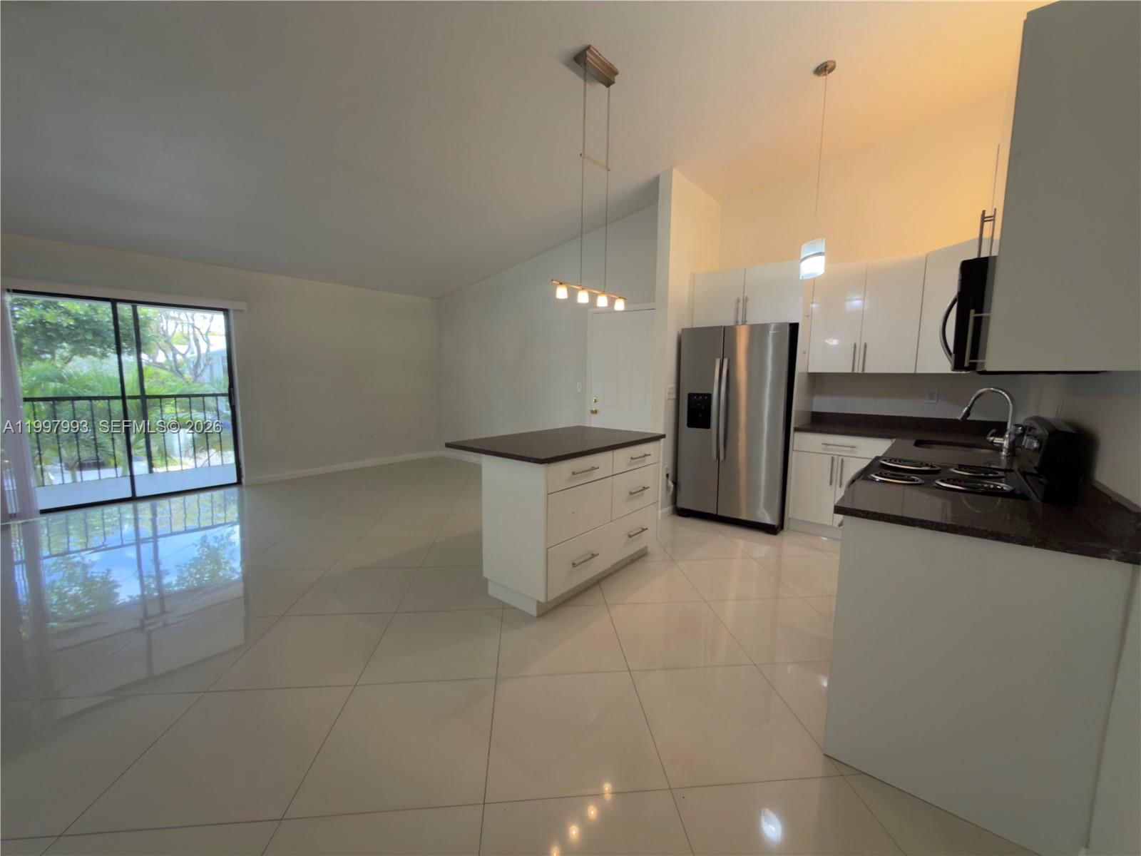 Real estate property located at 907 199th St #204, Miami-dade, Carmel At Calif Club Cond, Miami, FL