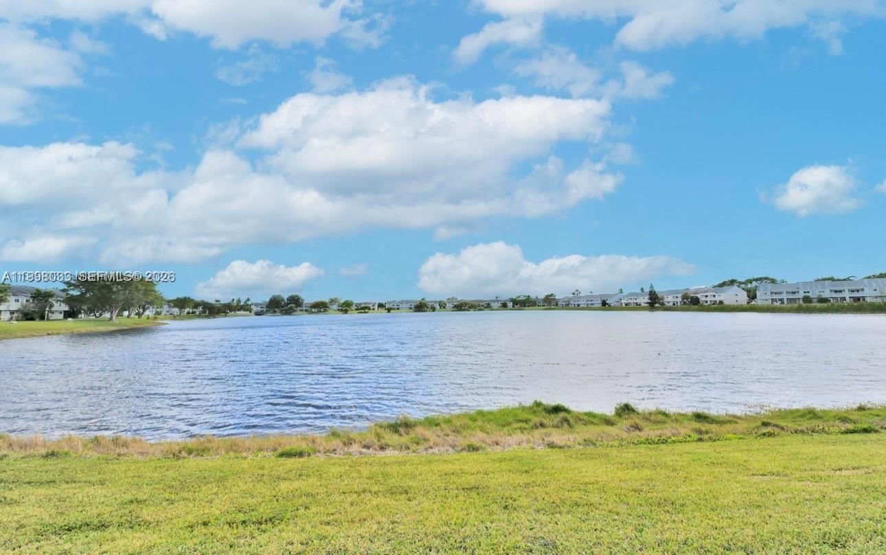 Real estate property located at 3453 44th St #104, Broward, Summer Lake, Oakland Park, FL