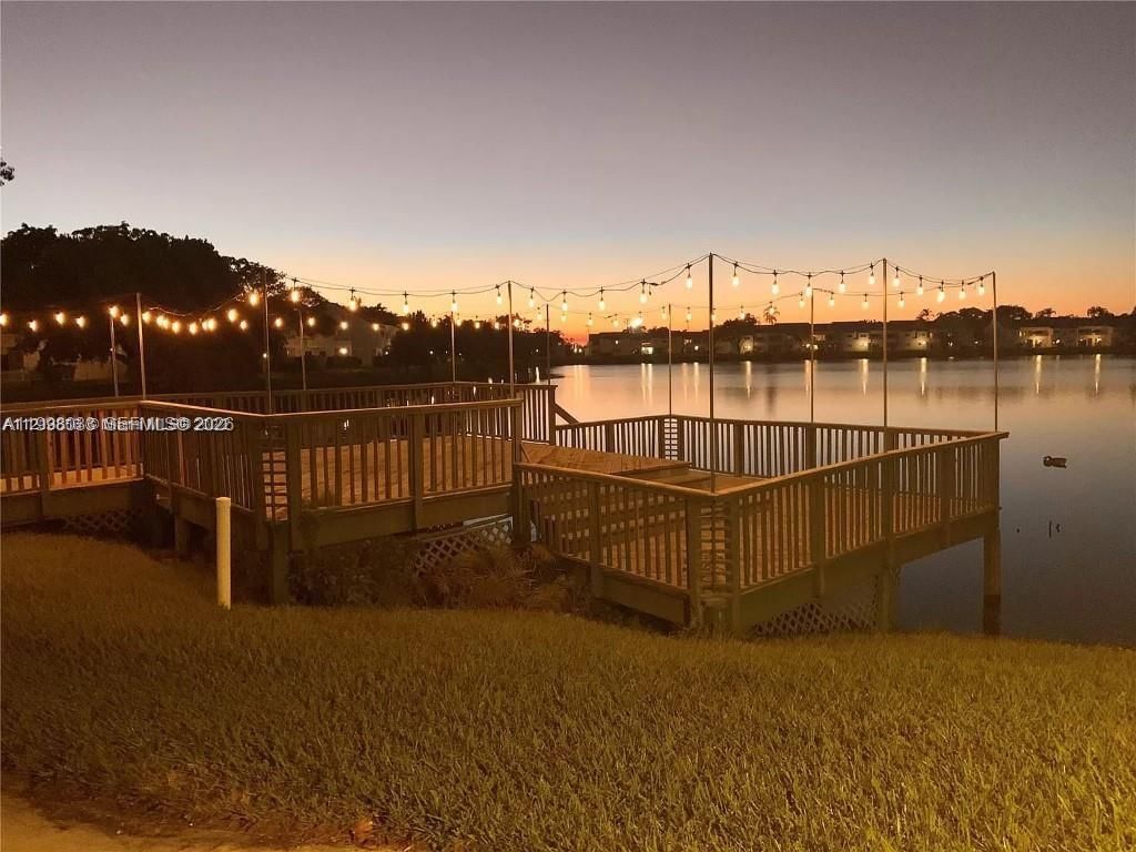 Real estate property located at 3453 44th St #104, Broward, Summer Lake, Oakland Park, FL