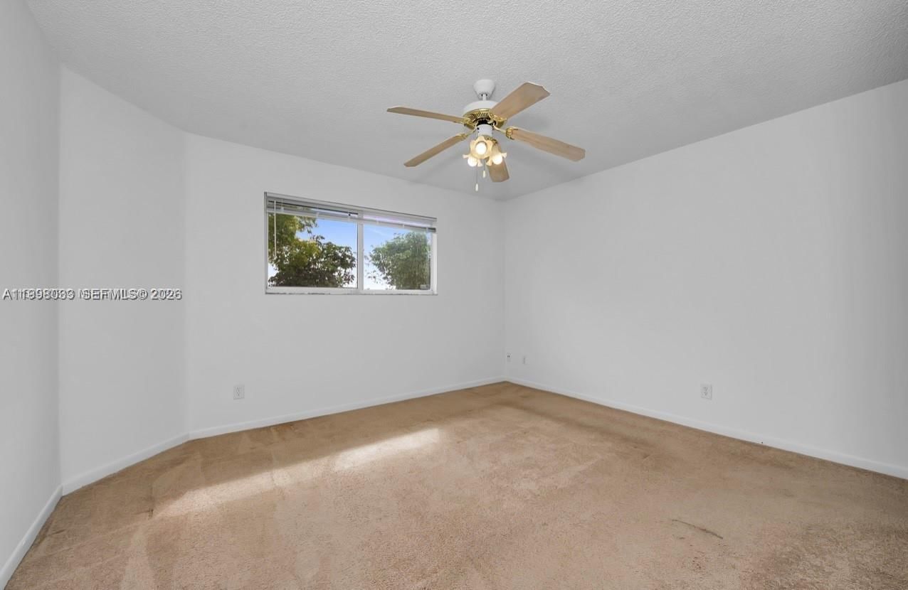 Real estate property located at 3453 44th St #104, Broward, Summer Lake, Oakland Park, FL