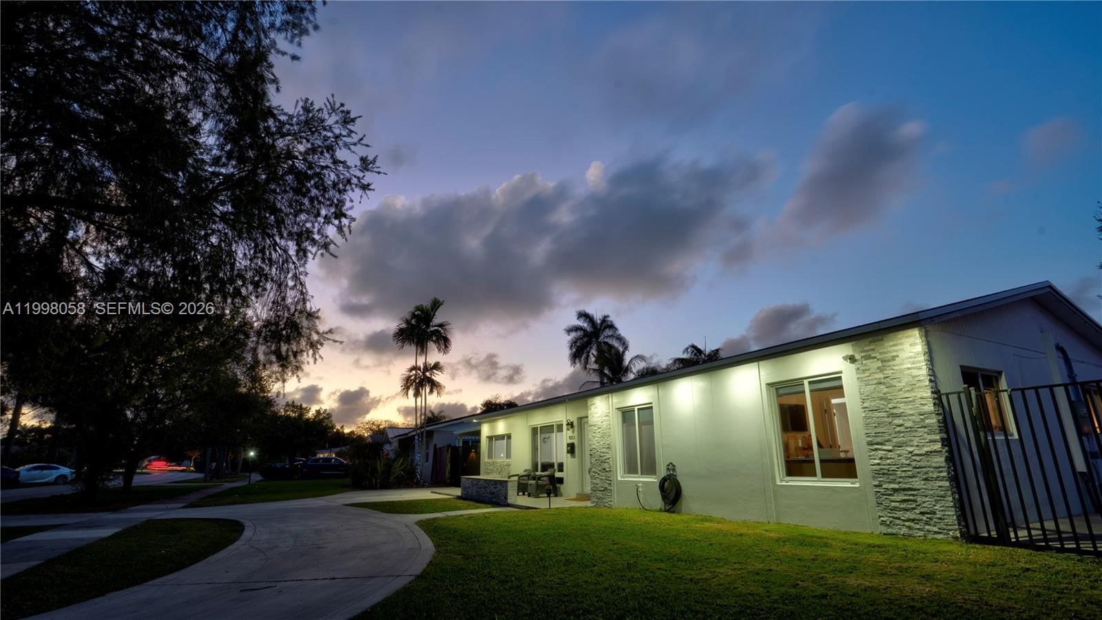 Real estate property located at 9311 Sterling Dr, Miami-dade, Bel Aire Sec 15, Cutler Bay, FL