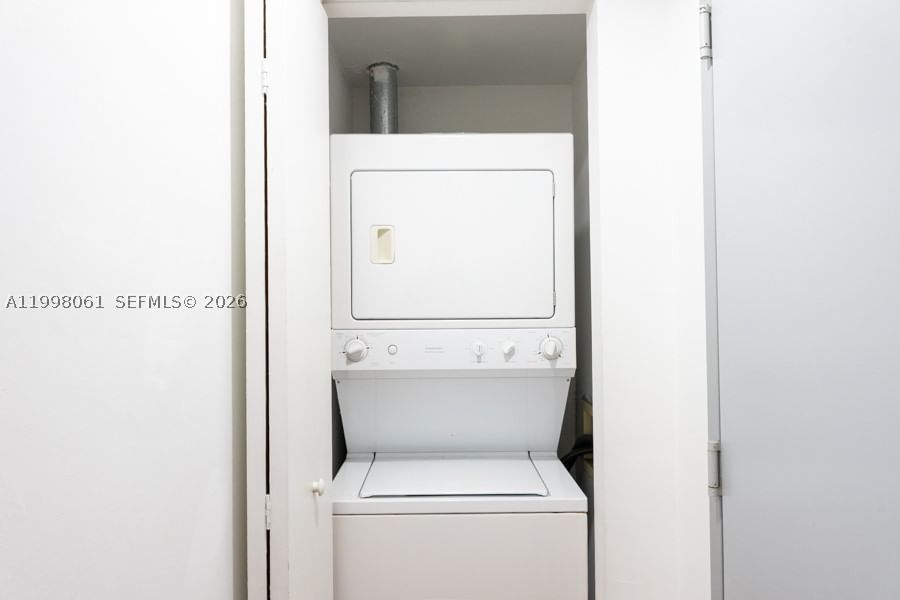 Real estate property located at 3180 22nd Ter #1205, Miami-dade, Midtown Lofts Condo, Miami, FL