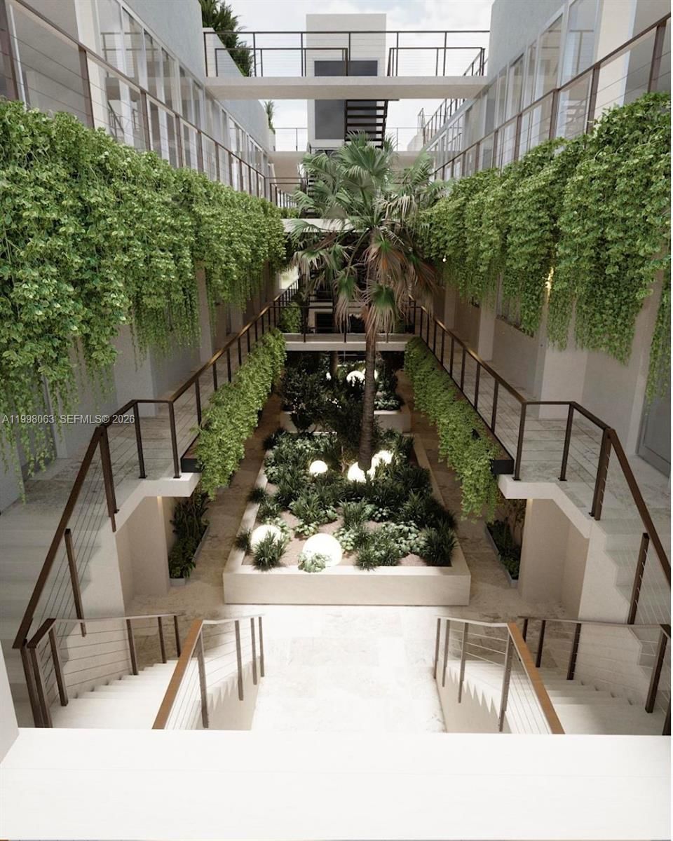 Real estate property located at 250 Collins Av #212, Miami-dade, Ocean Beach Fla Sub, Miami Beach, FL