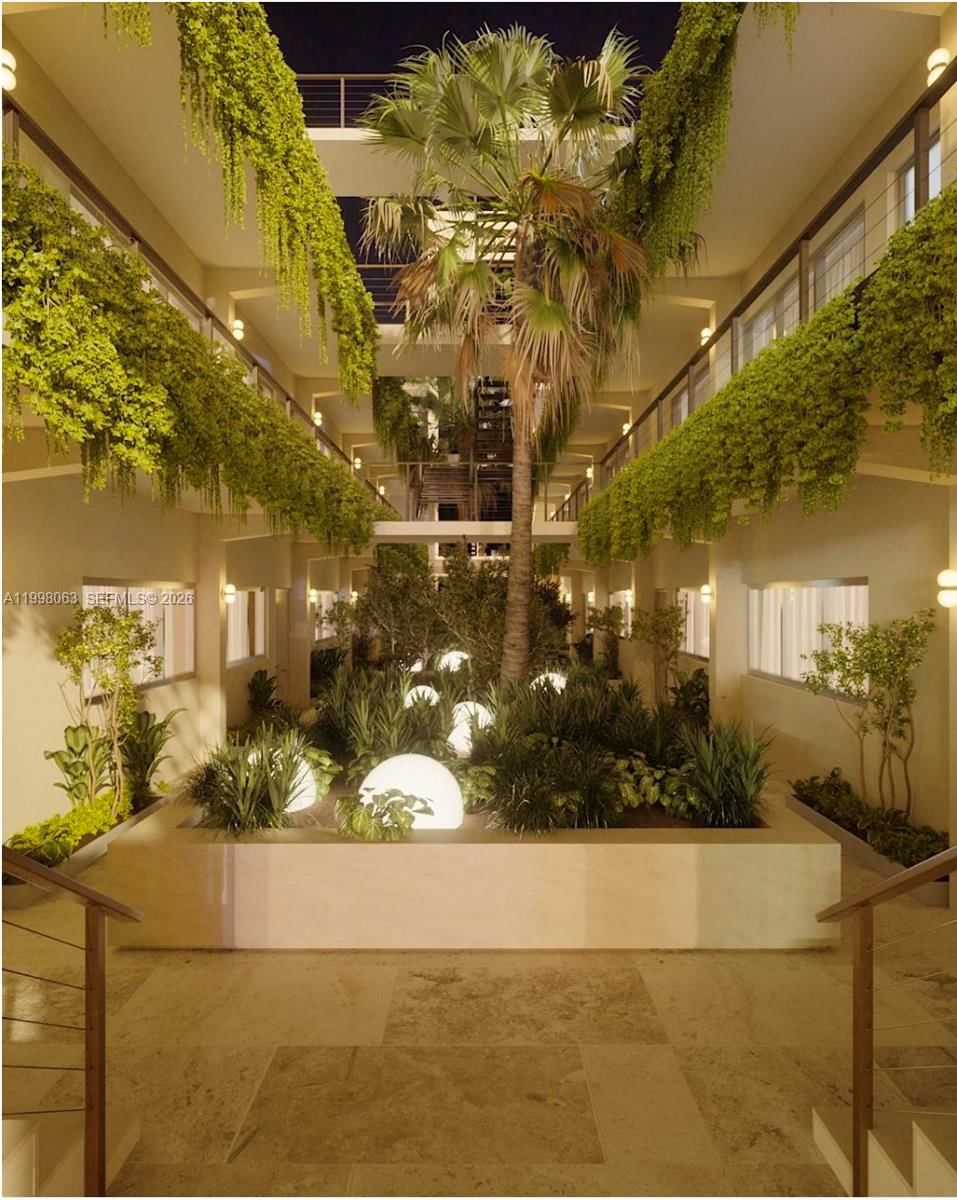 Real estate property located at 250 Collins Av #212, Miami-dade, Ocean Beach Fla Sub, Miami Beach, FL