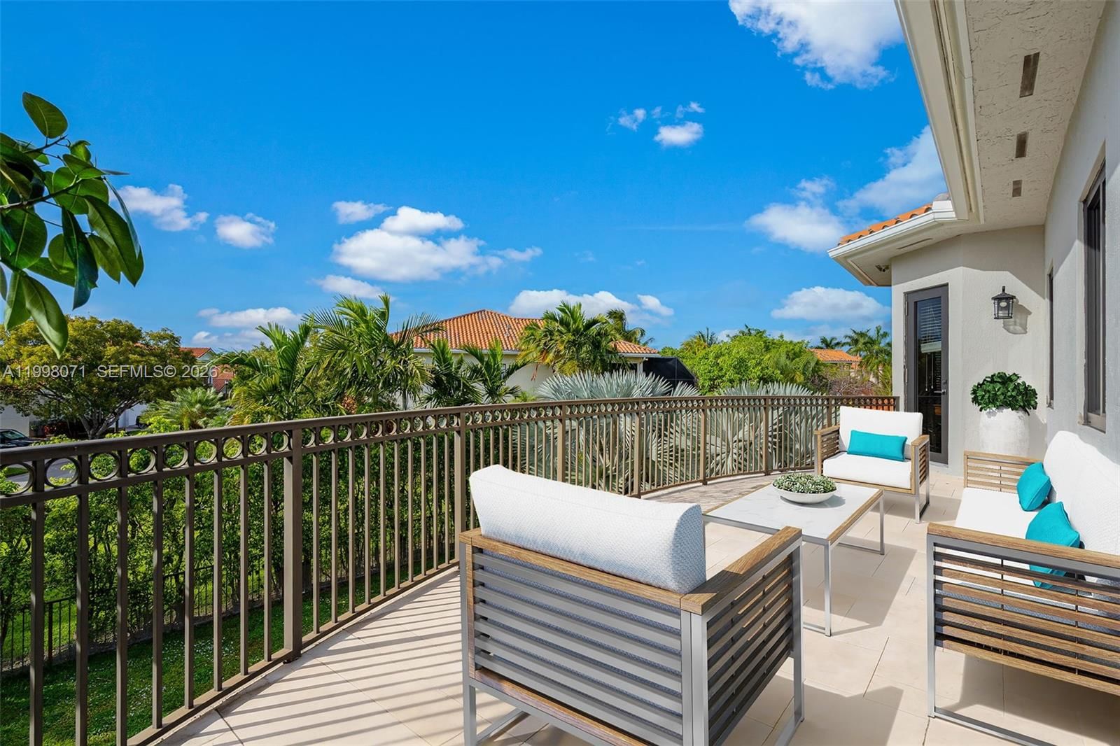 Real estate property located at 7613 188th Ter, Miami-dade, Cutler Cay, Cutler Bay, FL