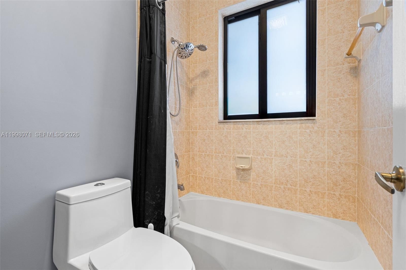 Real estate property located at 7613 188th Ter, Miami-dade, Cutler Cay, Cutler Bay, FL