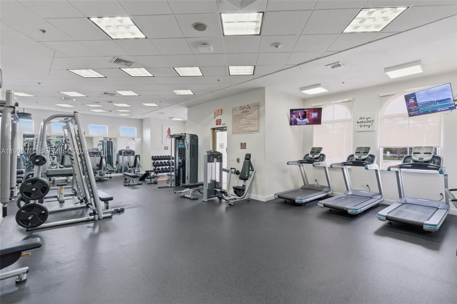 Real estate property located at 7613 188th Ter, Miami-dade, Cutler Cay, Cutler Bay, FL