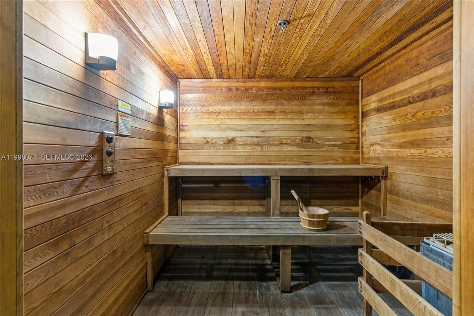 Real estate property located at 7613 188th Ter, Miami-dade, Cutler Cay, Cutler Bay, FL