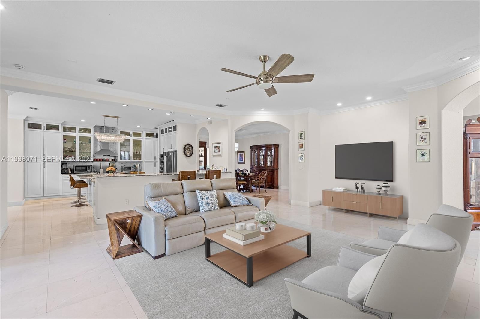 Real estate property located at 7613 188th Ter, Miami-dade, Cutler Cay, Cutler Bay, FL