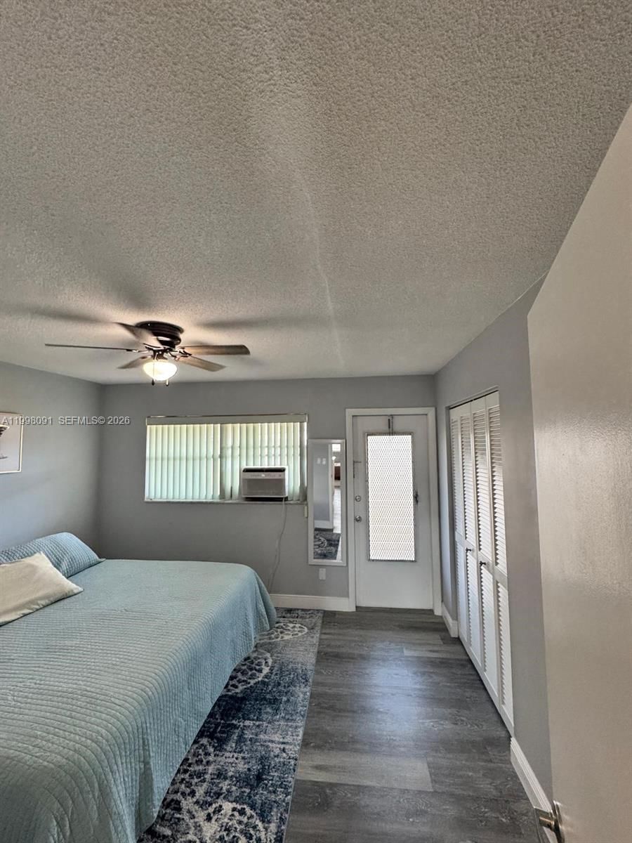 Real estate property located at 2111 56th St #206, Broward, Carlton Terrace Co-op, Fort Lauderdale, FL