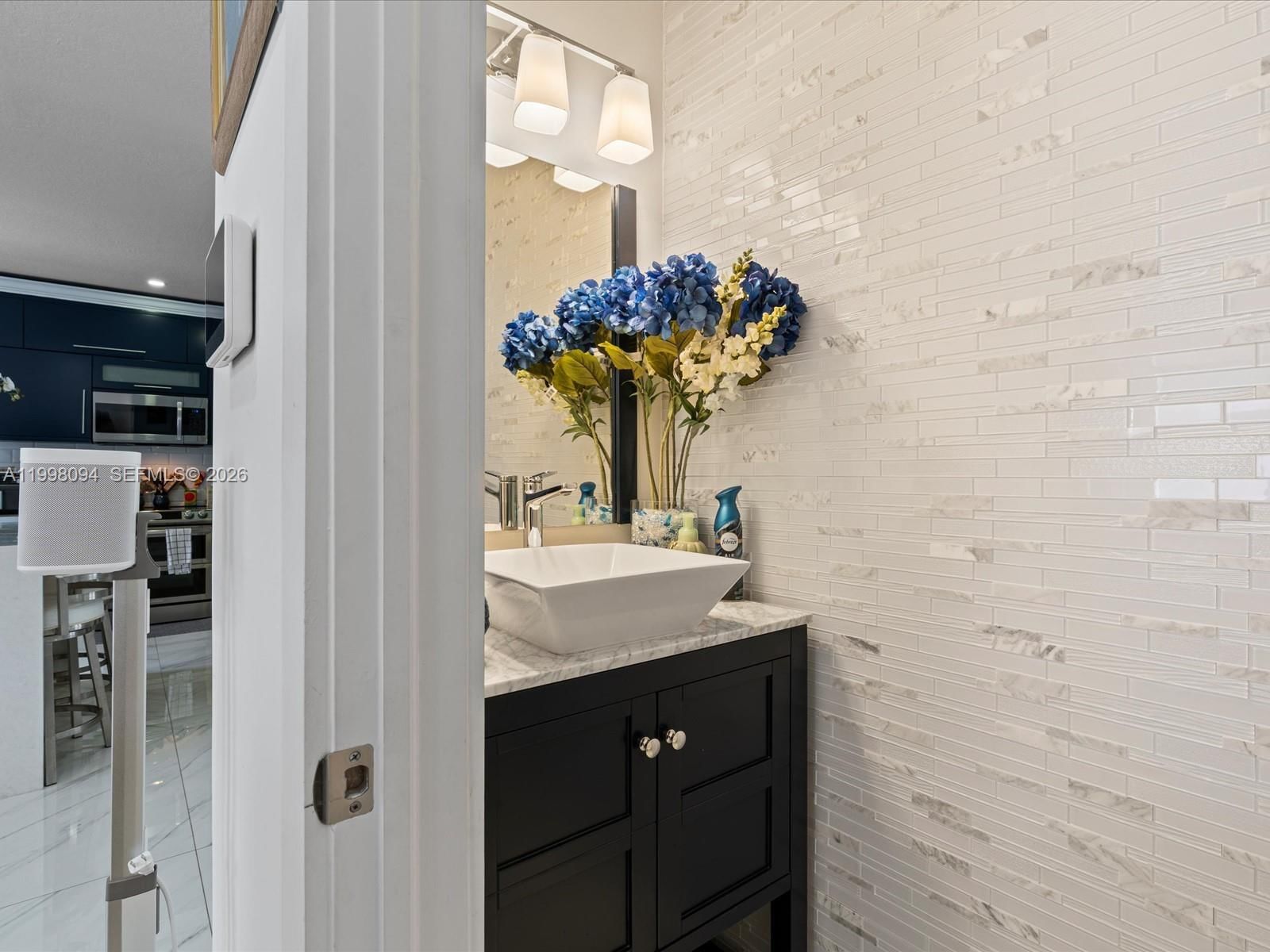 Real estate property located at 10872 51st Ln, Miami-dade, Piazza Vecchia, Doral, FL