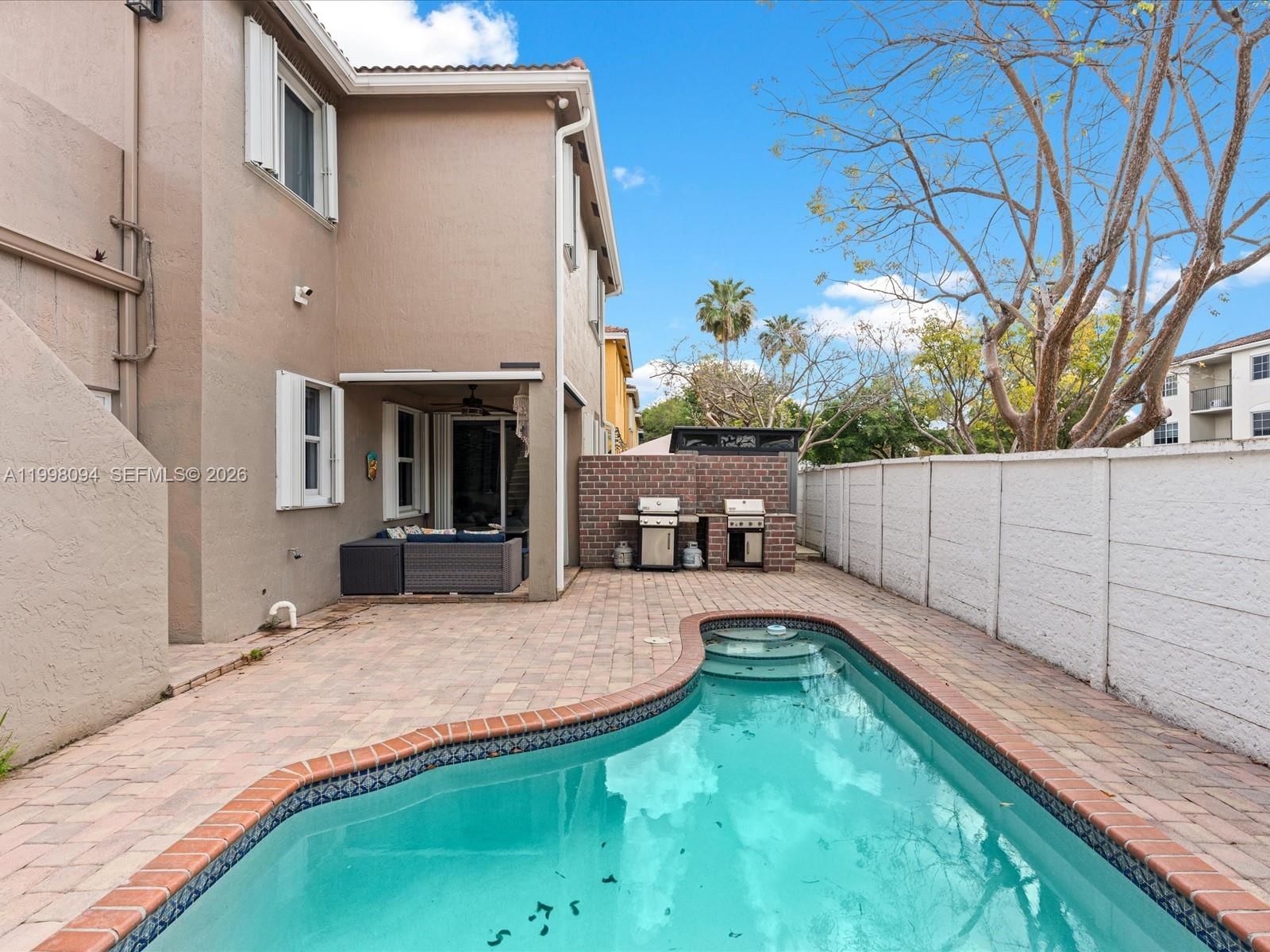 Real estate property located at 10872 51st Ln, Miami-dade, Piazza Vecchia, Doral, FL