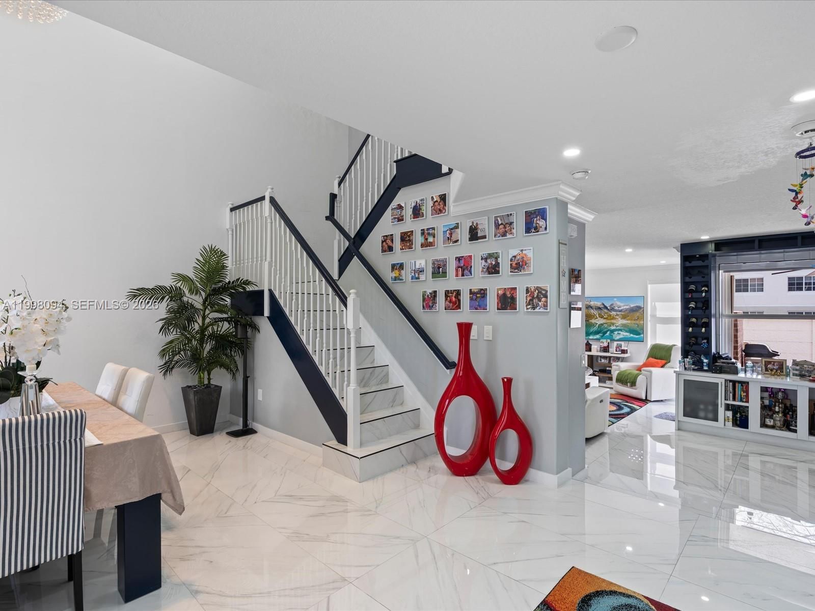 Real estate property located at 10872 51st Ln, Miami-dade, Piazza Vecchia, Doral, FL