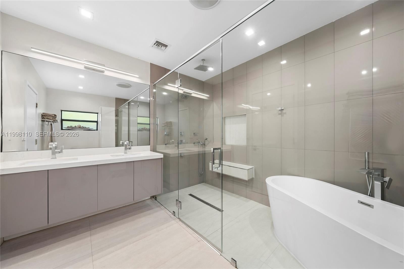 Real estate property located at 3141 Bay Rd, Miami-dade, Amd Plat Of Sunset Lake S, Miami Beach, FL