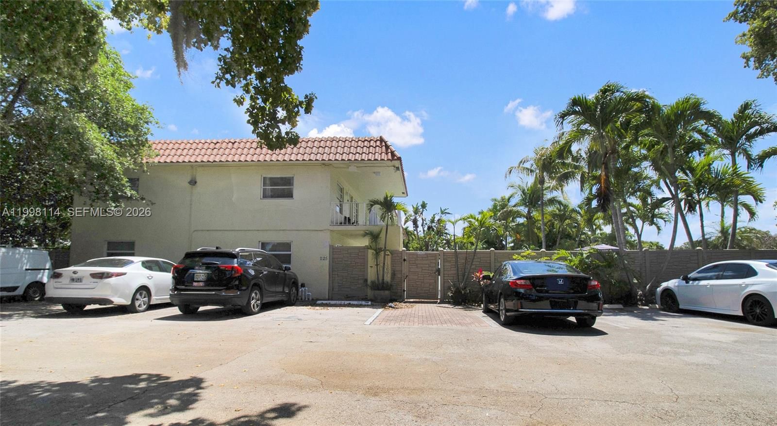 Real estate property located at , Broward, Tudor Manor Condo, Fort Lauderdale, FL