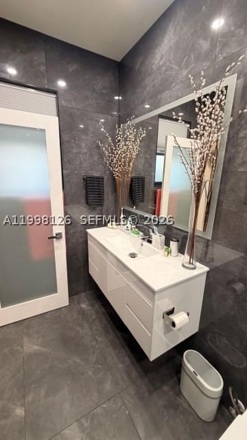 Real estate property located at 11420 250th St, Miami-dade, Coco Palm Estates, Homestead, FL