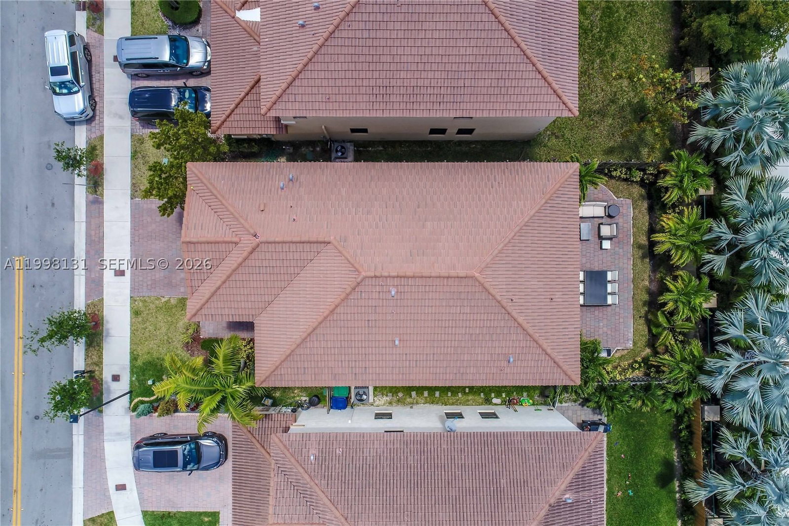 Real estate property located at 8868 101st Pl, Miami-dade, Isles At Grand Bay, Doral, FL