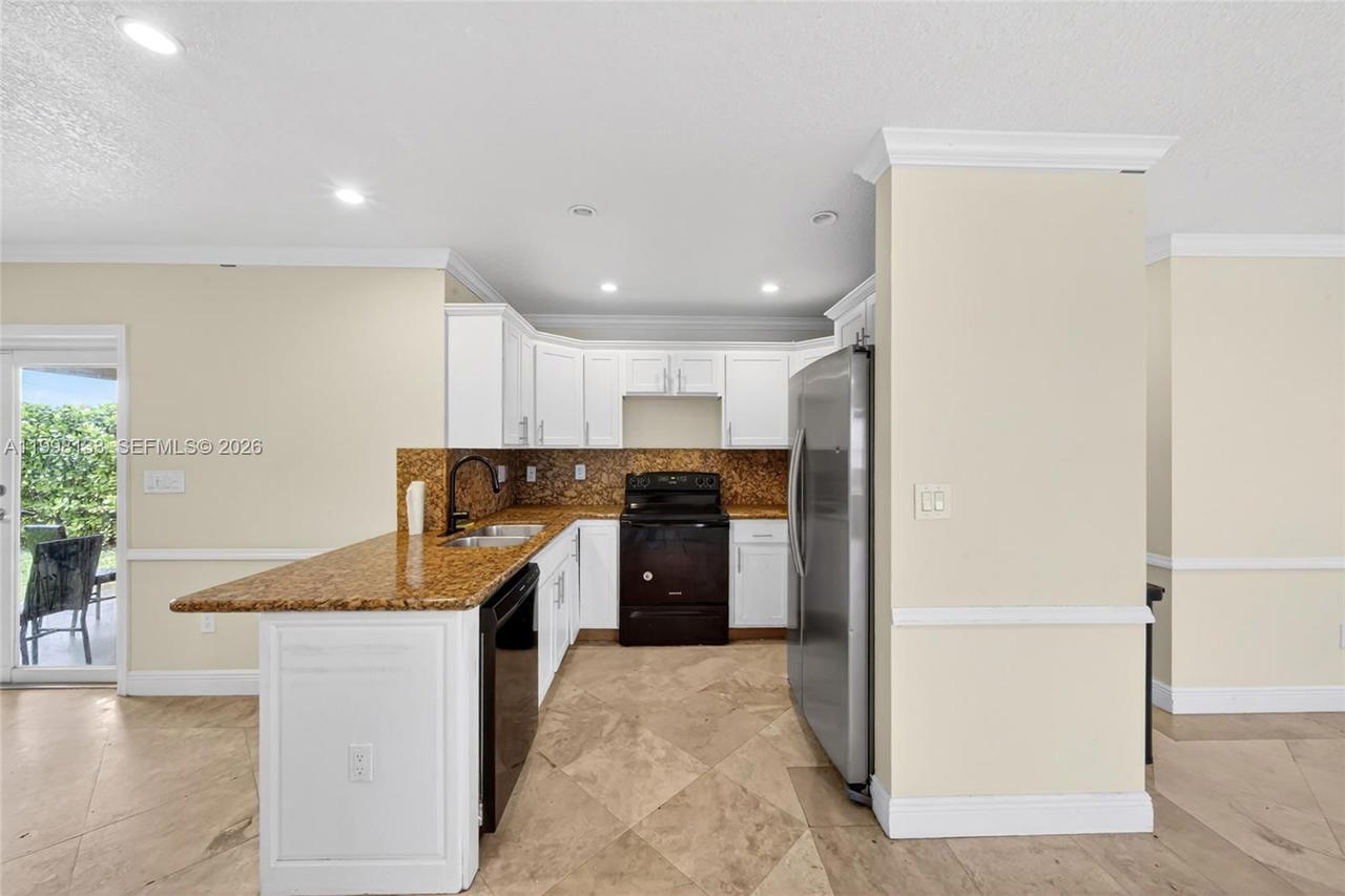 Real estate property located at 6881 27th St, Miami-dade, Artbilt Homes, Miami, FL
