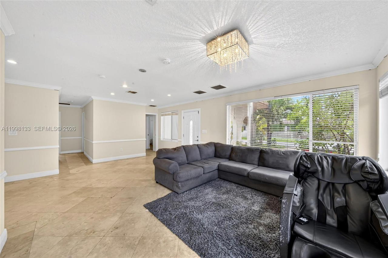 Real estate property located at 6881 27th St, Miami-dade, Artbilt Homes, Miami, FL