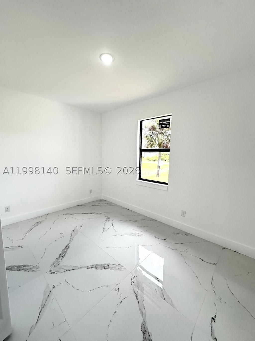 Real estate property located at 1051 Eisenhower BLVD, Lee, L3, Lehigh Acres, FL
