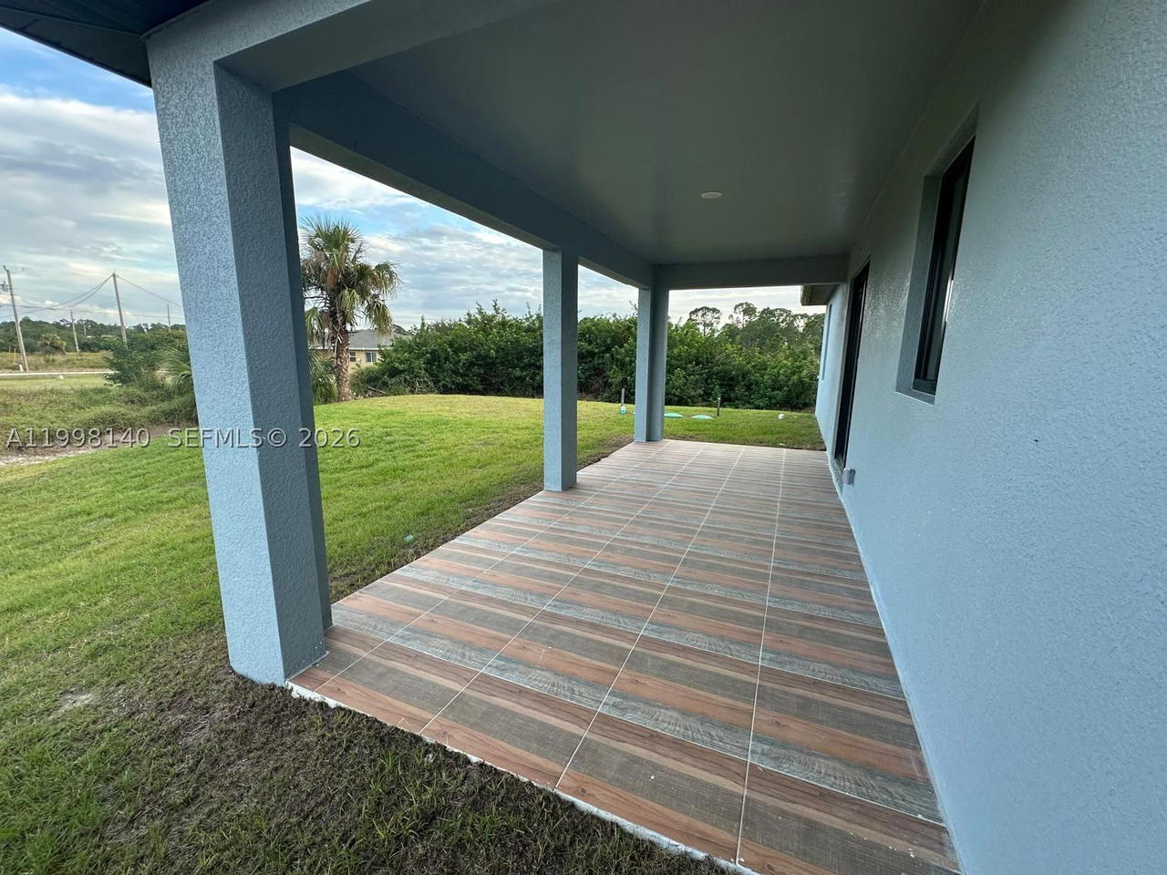 Real estate property located at 1051 Eisenhower BLVD, Lee, L3, Lehigh Acres, FL