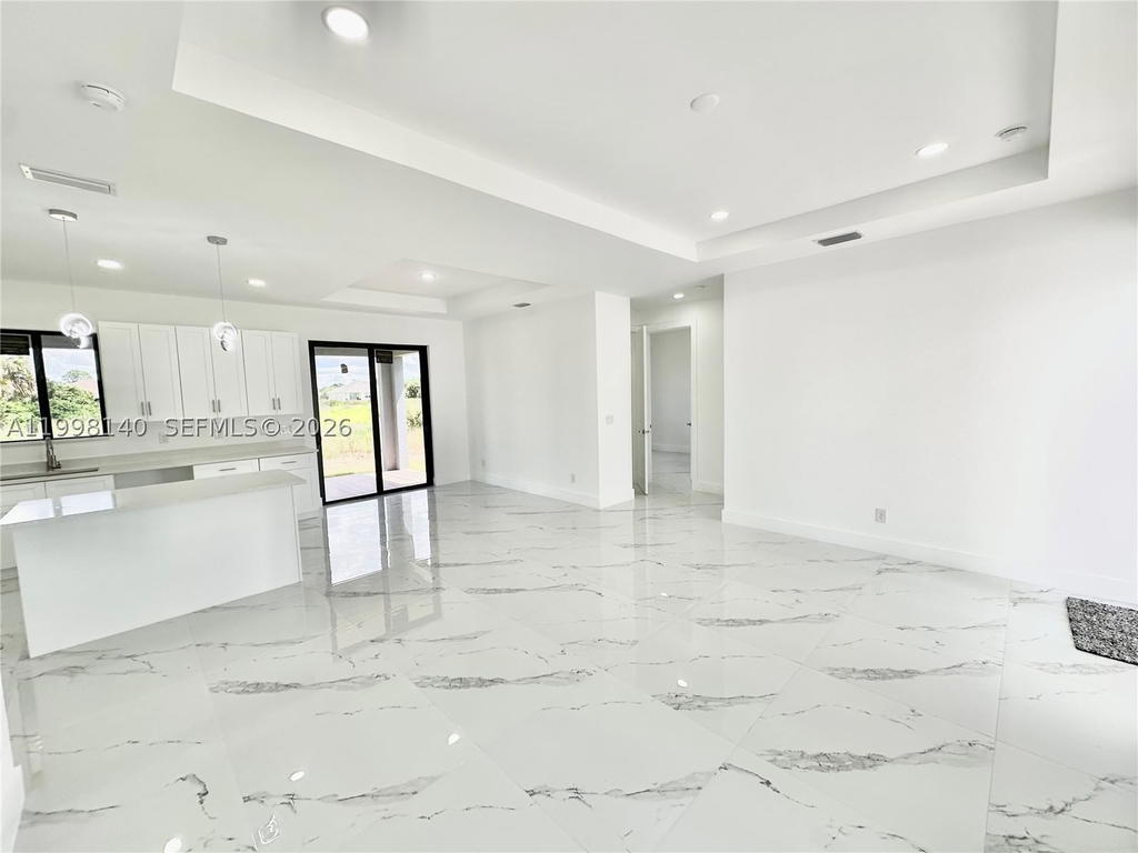 Real estate property located at 1051 Eisenhower BLVD, Lee, L3, Lehigh Acres, FL