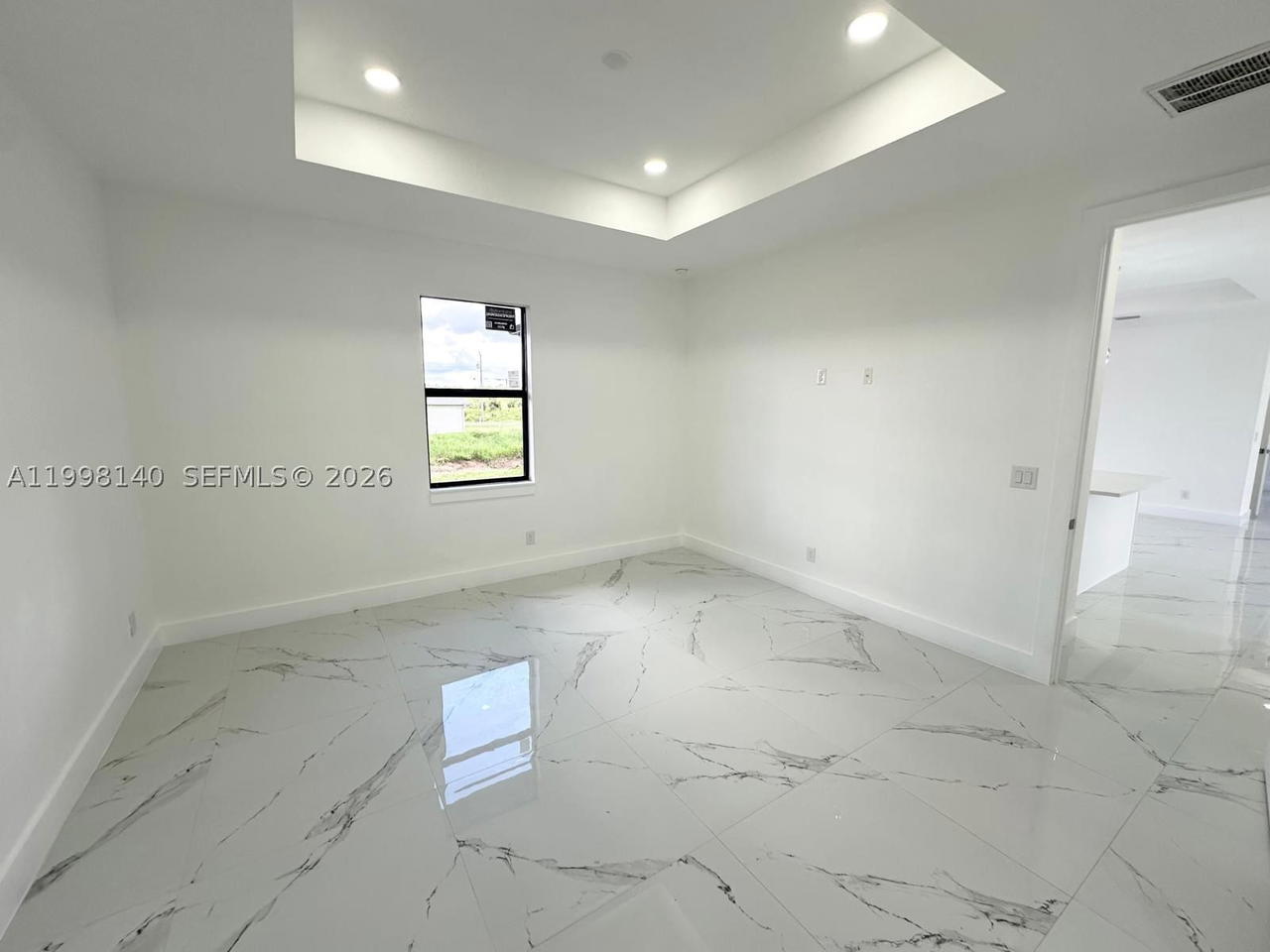 Real estate property located at 1051 Eisenhower BLVD, Lee, L3, Lehigh Acres, FL