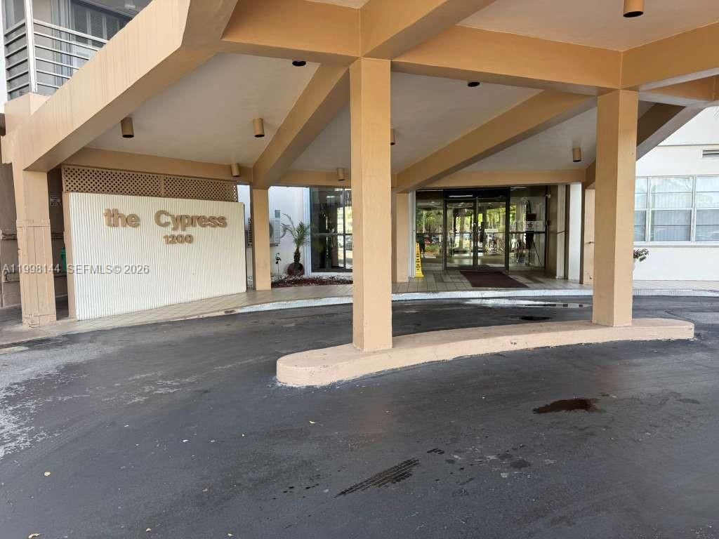 Real estate property located at 1200 Saint Charles Pl #321, Broward, Park Place Condominium No, Pembroke Pines, FL