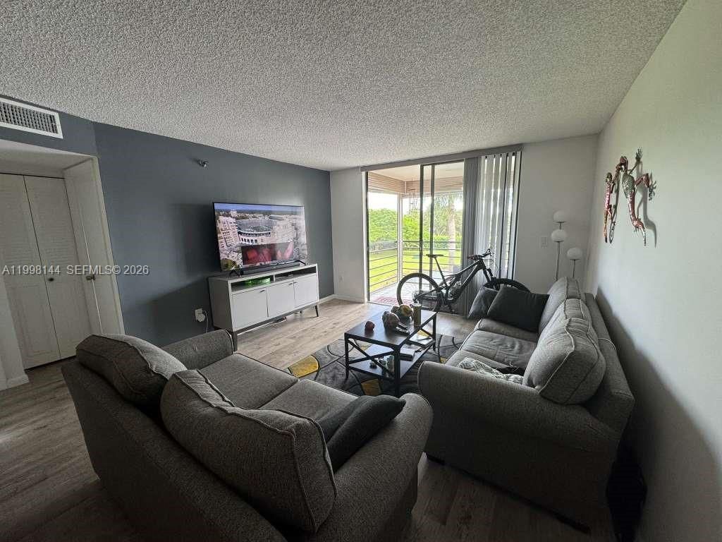 Real estate property located at 1200 Saint Charles Pl #321, Broward, Park Place Condominium No, Pembroke Pines, FL