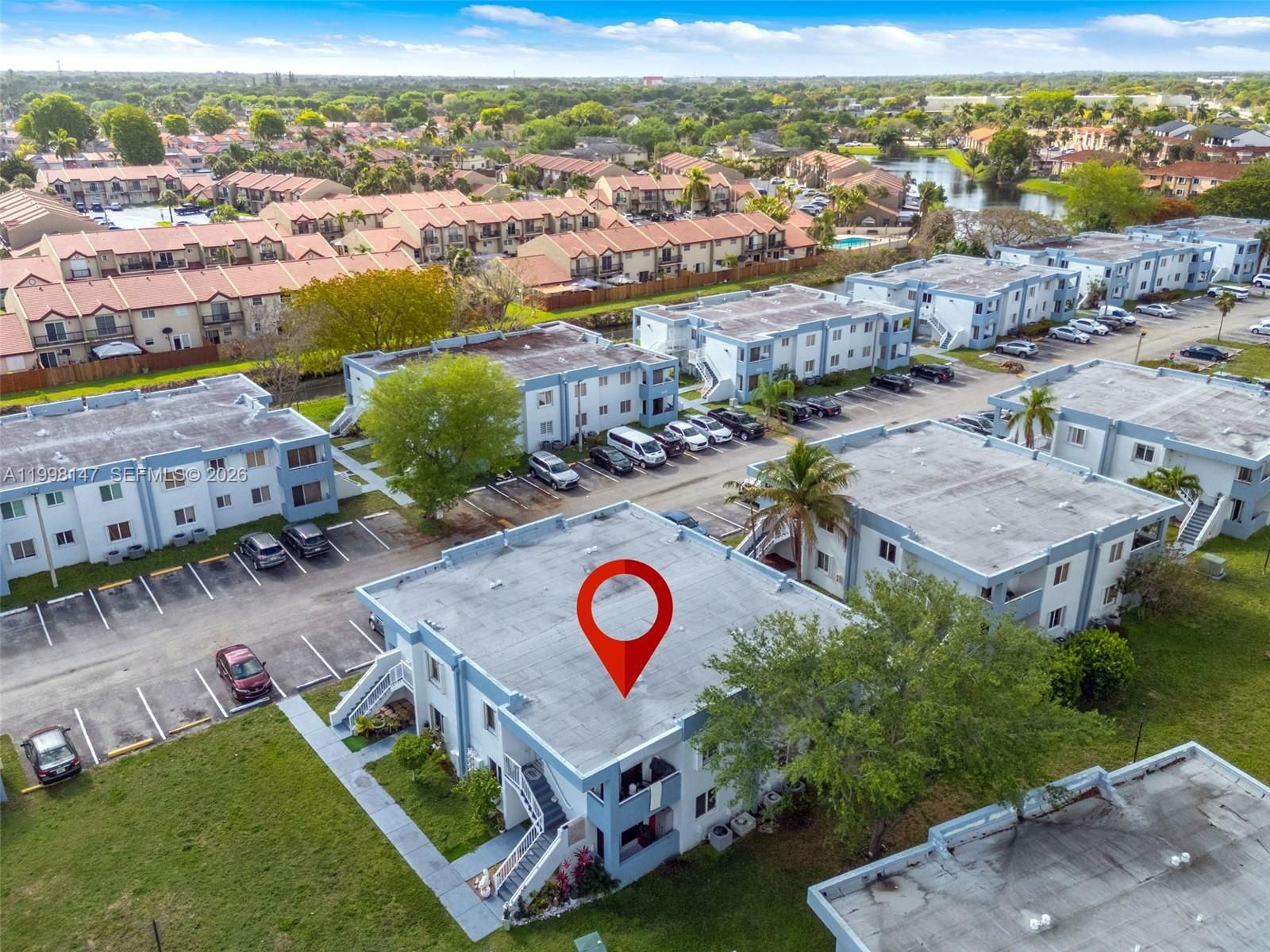 Real estate property located at 6210 131st Ct #204, Miami-dade, Lake Forest Park Condo Vi, Miami, FL