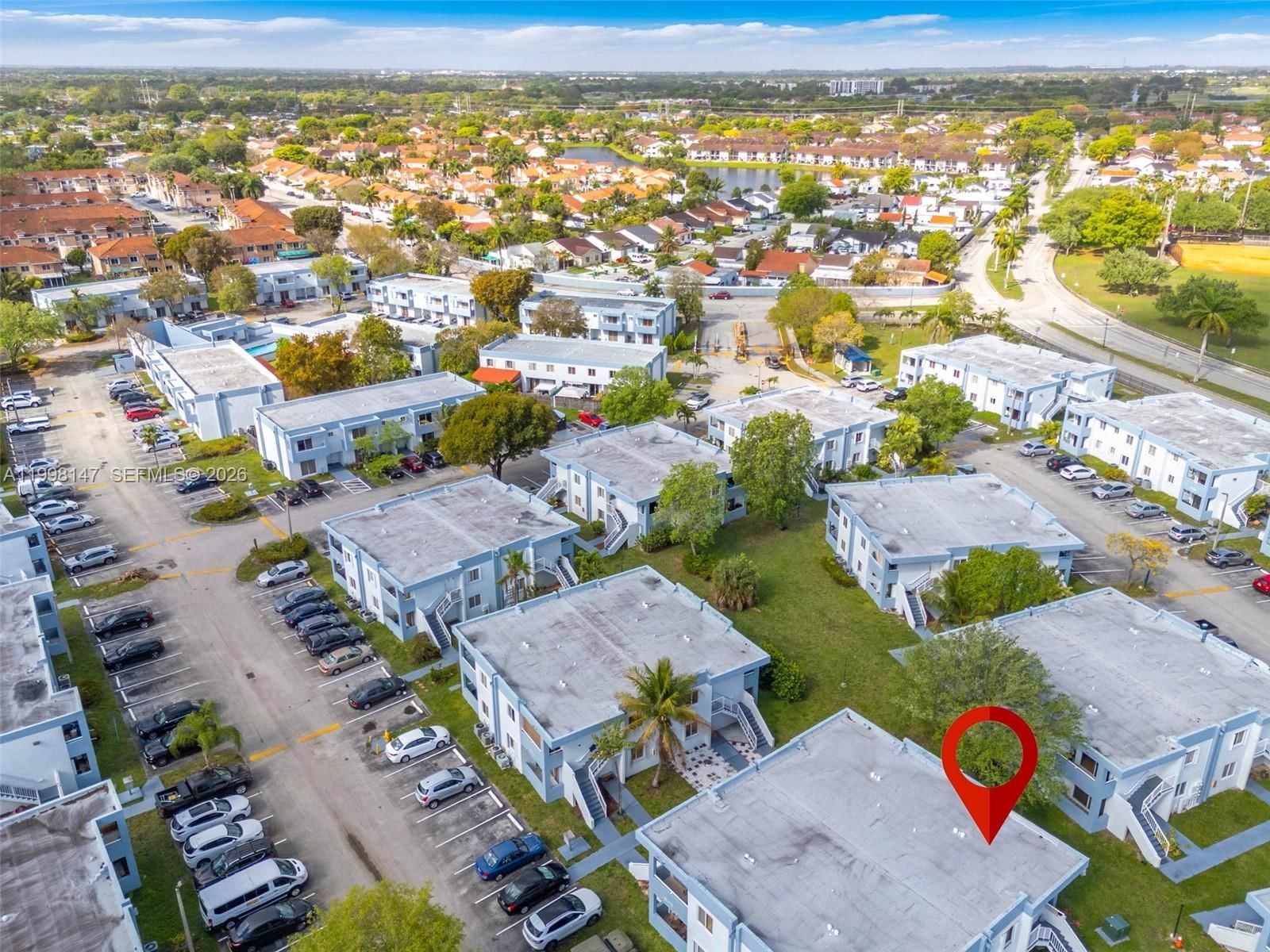 Real estate property located at 6210 131st Ct #204, Miami-dade, Lake Forest Park Condo Vi, Miami, FL