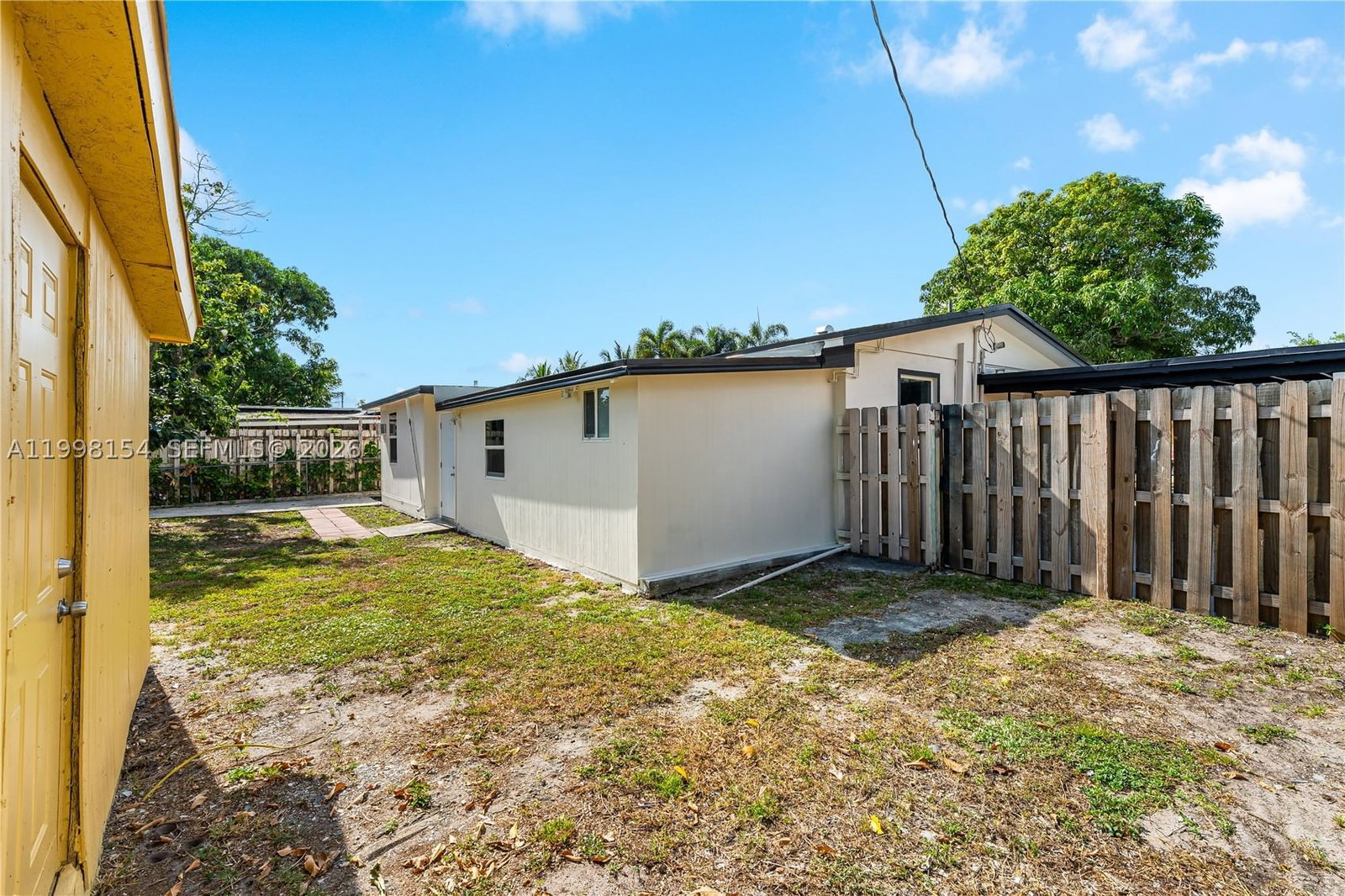 Real estate property located at 1164 45th Ave, Broward, Flair Sub No 3, Lauderhill, FL