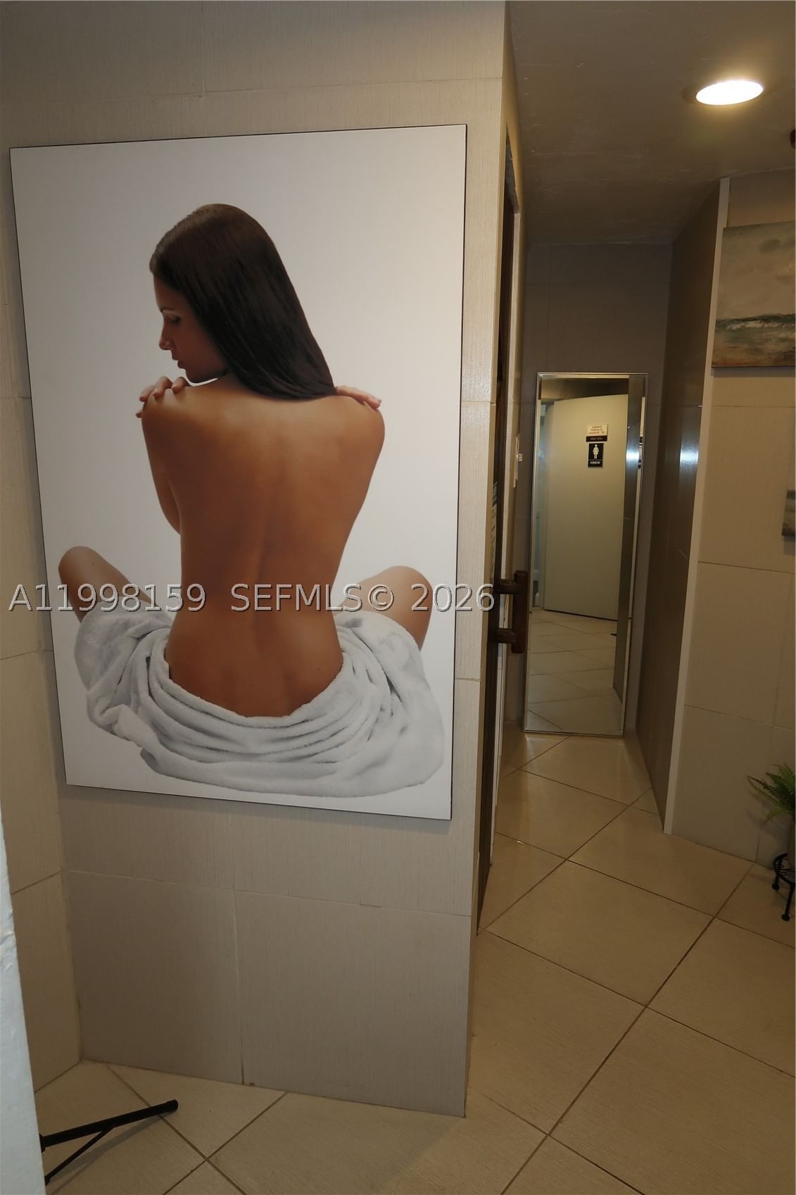 Real estate property located at 1913 Ocean Dr #300, Broward, Chelsea Bayview Condo, Hallandale Beach, FL