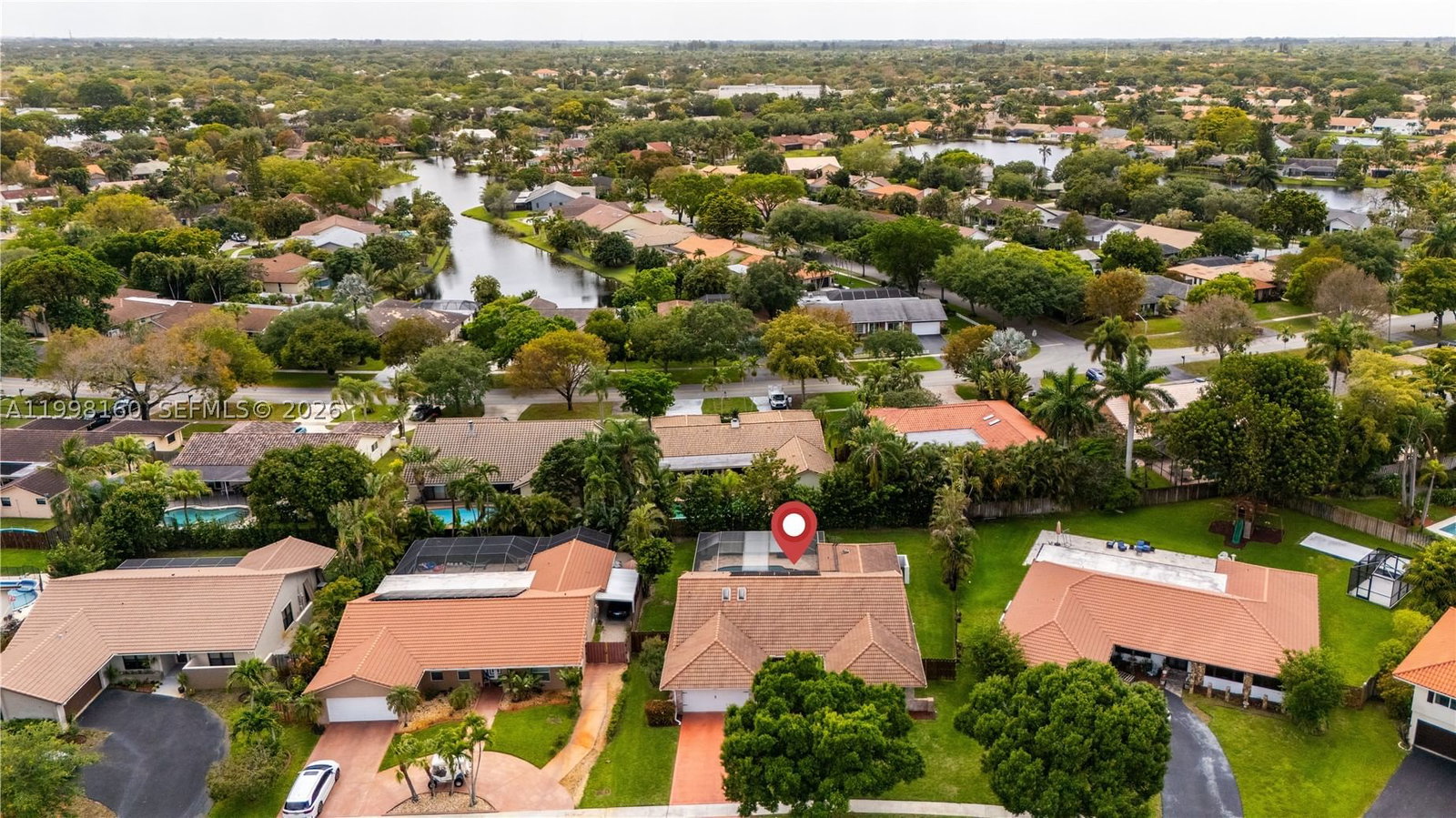 Real estate property located at 1261 95th Ave, Broward, Jacaranda Lakes Section S, Plantation, FL