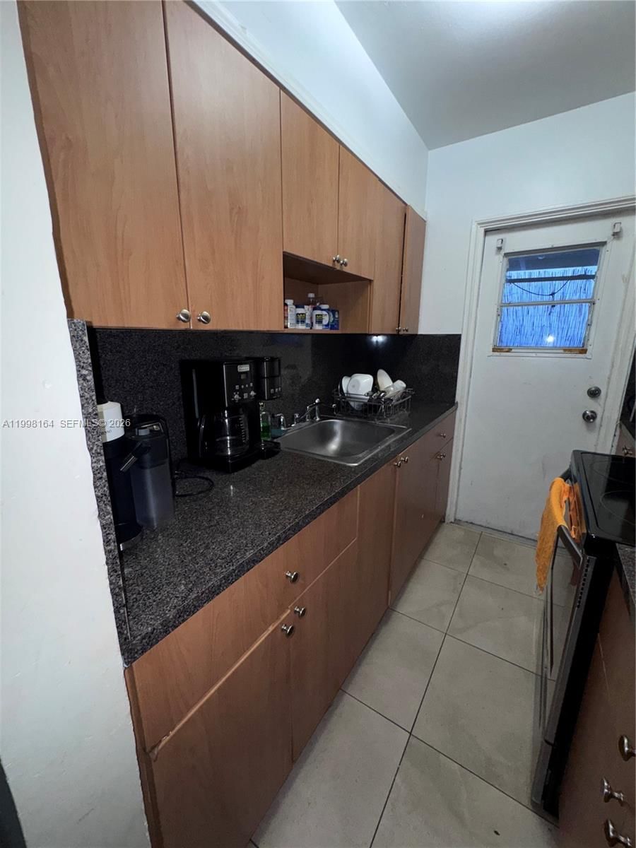 Real estate property located at 2416 12th St, Miami-dade, New Silver Crest, Miami, FL