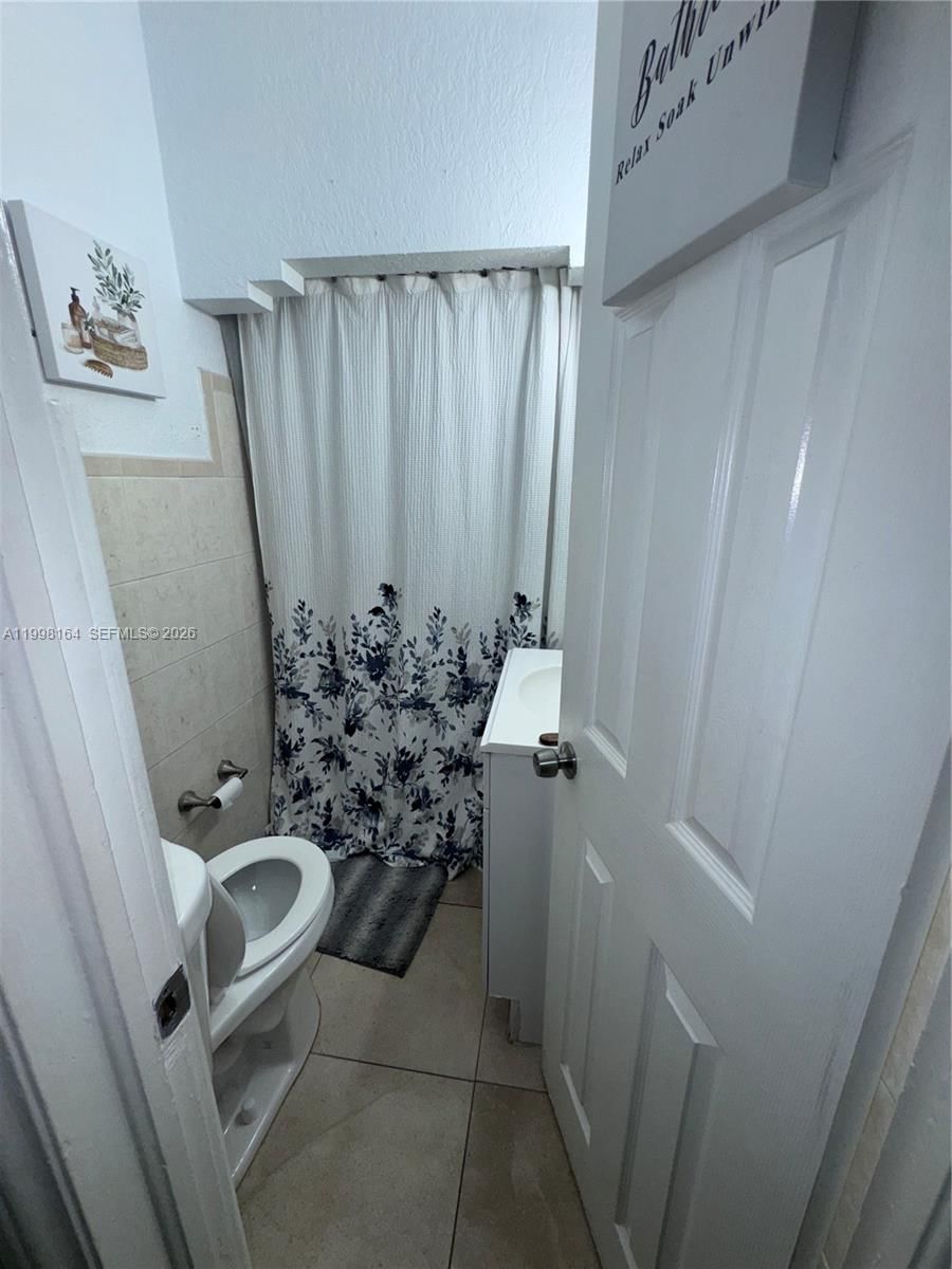 Real estate property located at 2416 12th St, Miami-dade, New Silver Crest, Miami, FL