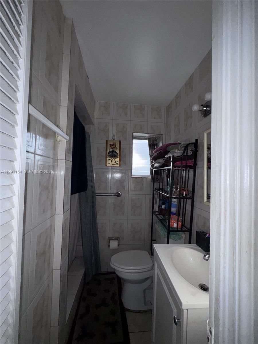 Real estate property located at 2416 12th St, Miami-dade, New Silver Crest, Miami, FL