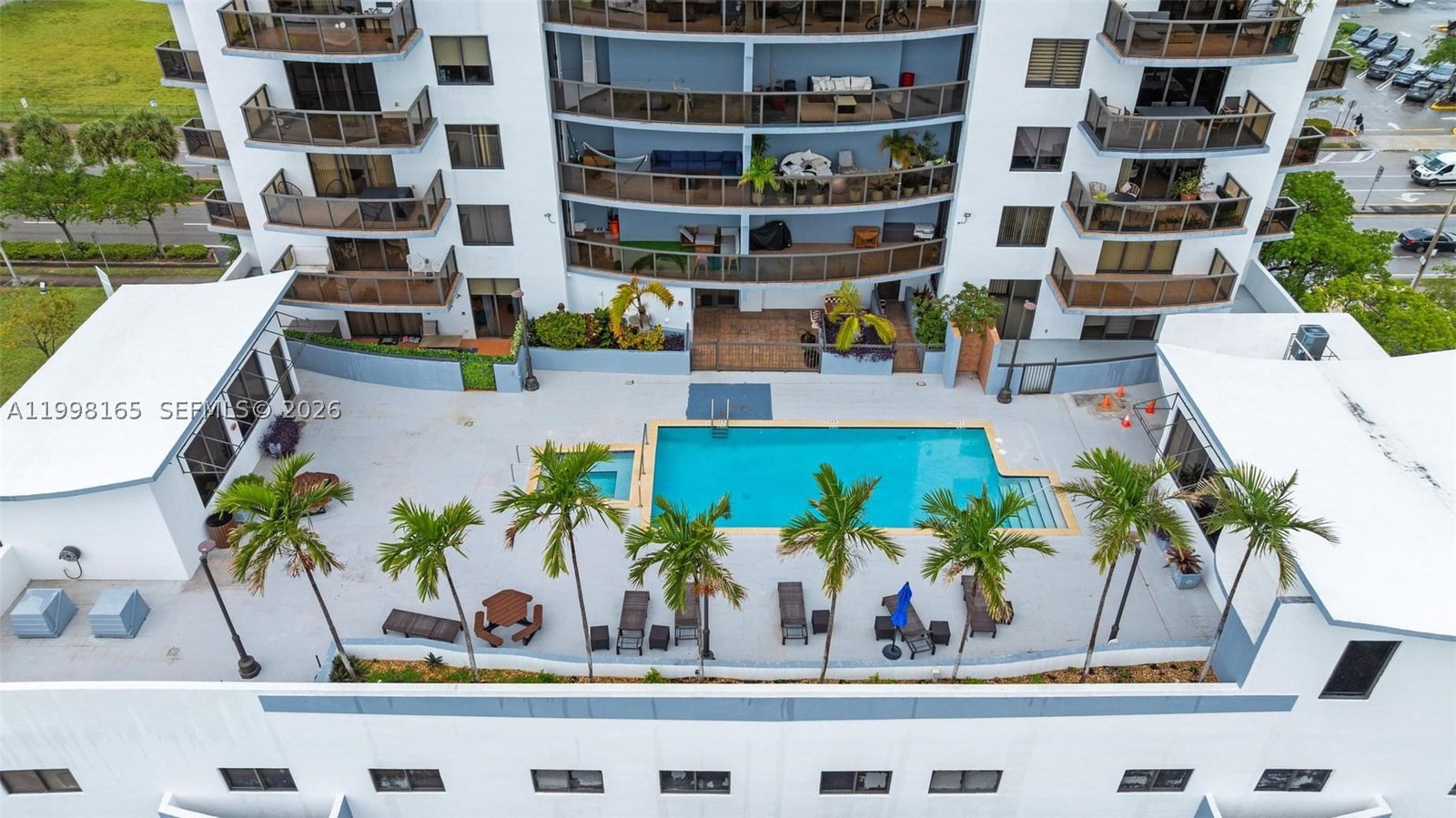 Real estate property located at 2301 27th Ave #906, Miami-dade, The Luxor Residences Cond, Miami, FL