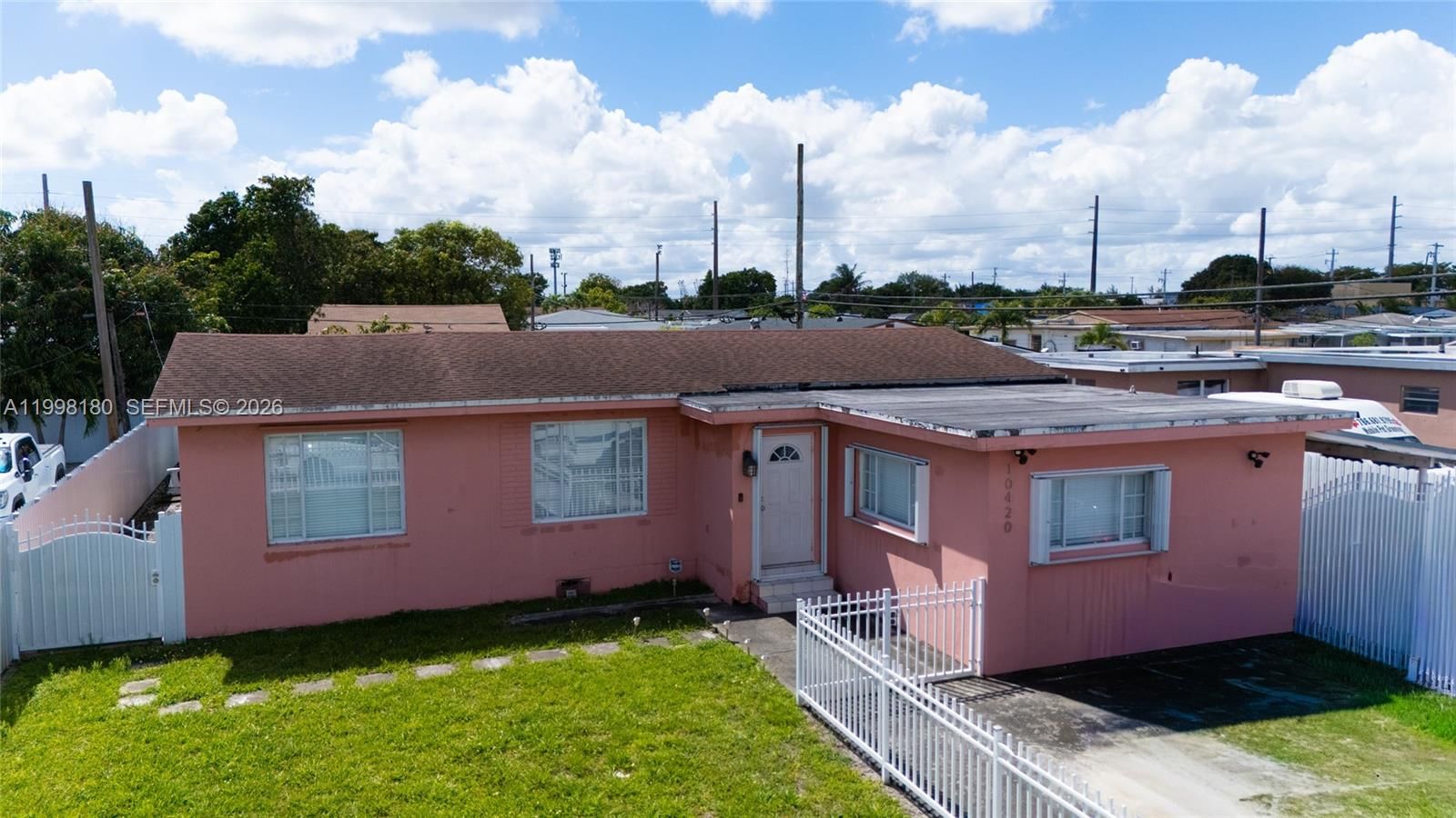 Real estate property located at 10420 35th Pl, Miami-dade, Acme Gulfair 3rd Addn .17, Miami, FL