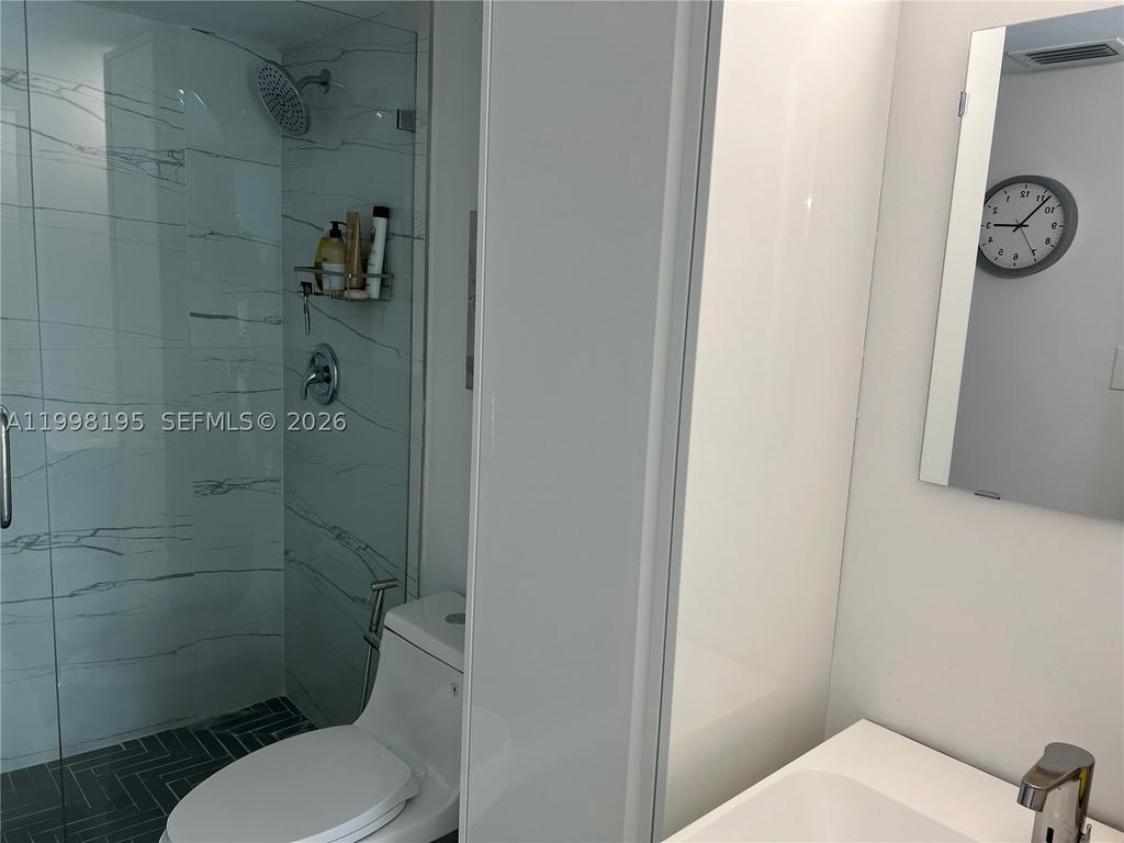 Real estate property located at 6545 Indian Creek Dr #506, Miami-dade, Clinton Condo, Miami Beach, FL