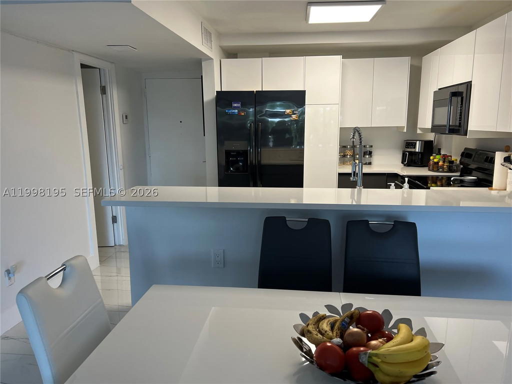 Real estate property located at 6545 Indian Creek Dr #506, Miami-dade, Clinton Condo, Miami Beach, FL