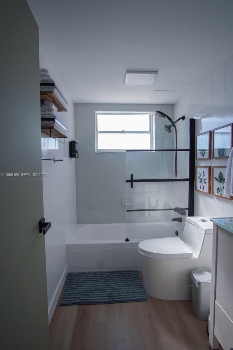 Real estate property located at 7904 West Dr #501, Miami-dade, Bayshore Yacht & Tennis C, North Bay Village, FL